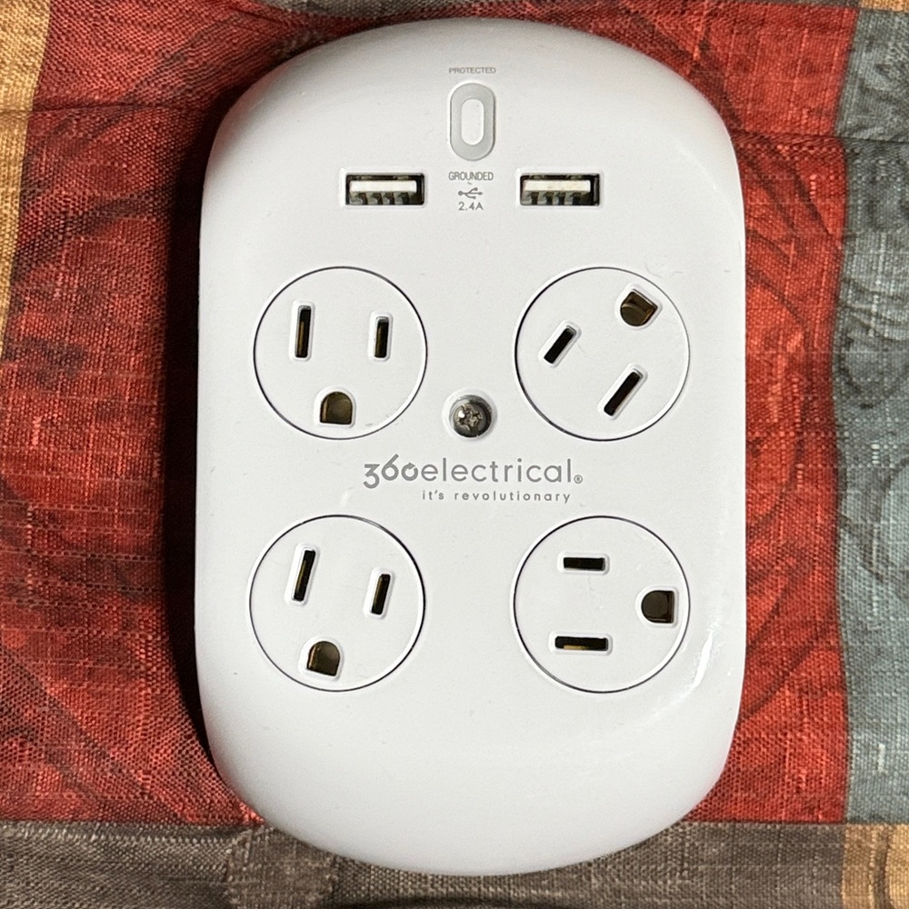 360 Electrical Revolve Surge Protector 4 Rotating Outlets &  2 USB ports NWOT